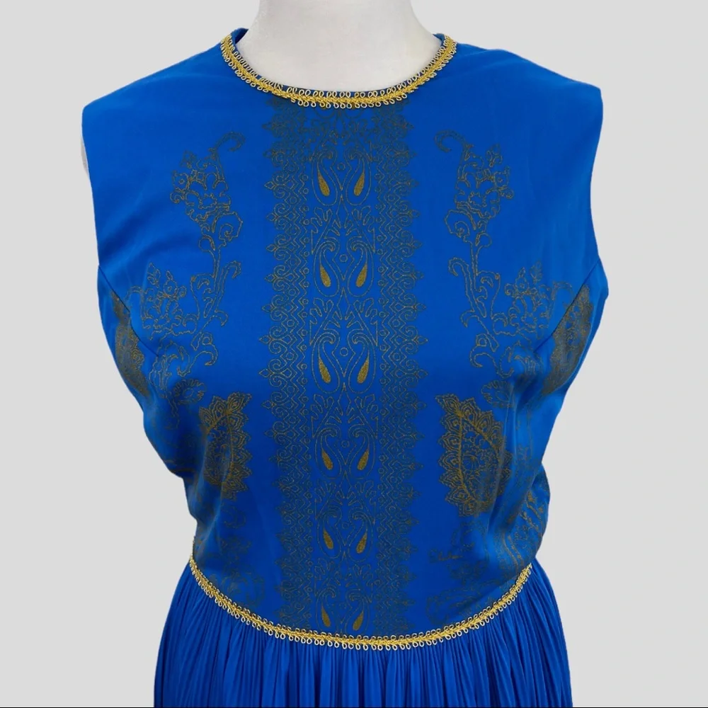 Vintage 70s Alfred Shaheen Blue and Gold Sleeveless Maxi Dress - Picture 5 of 9